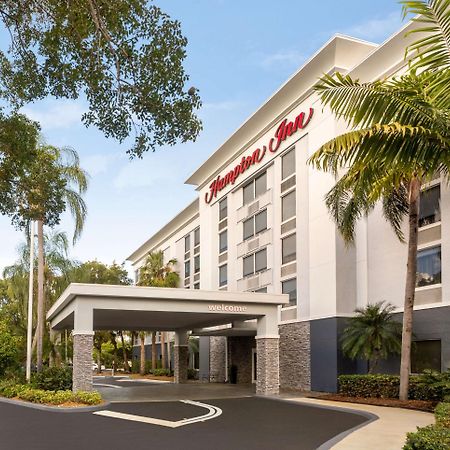 Hampton Inn פמברוק פיינס מראה חיצוני תמונה