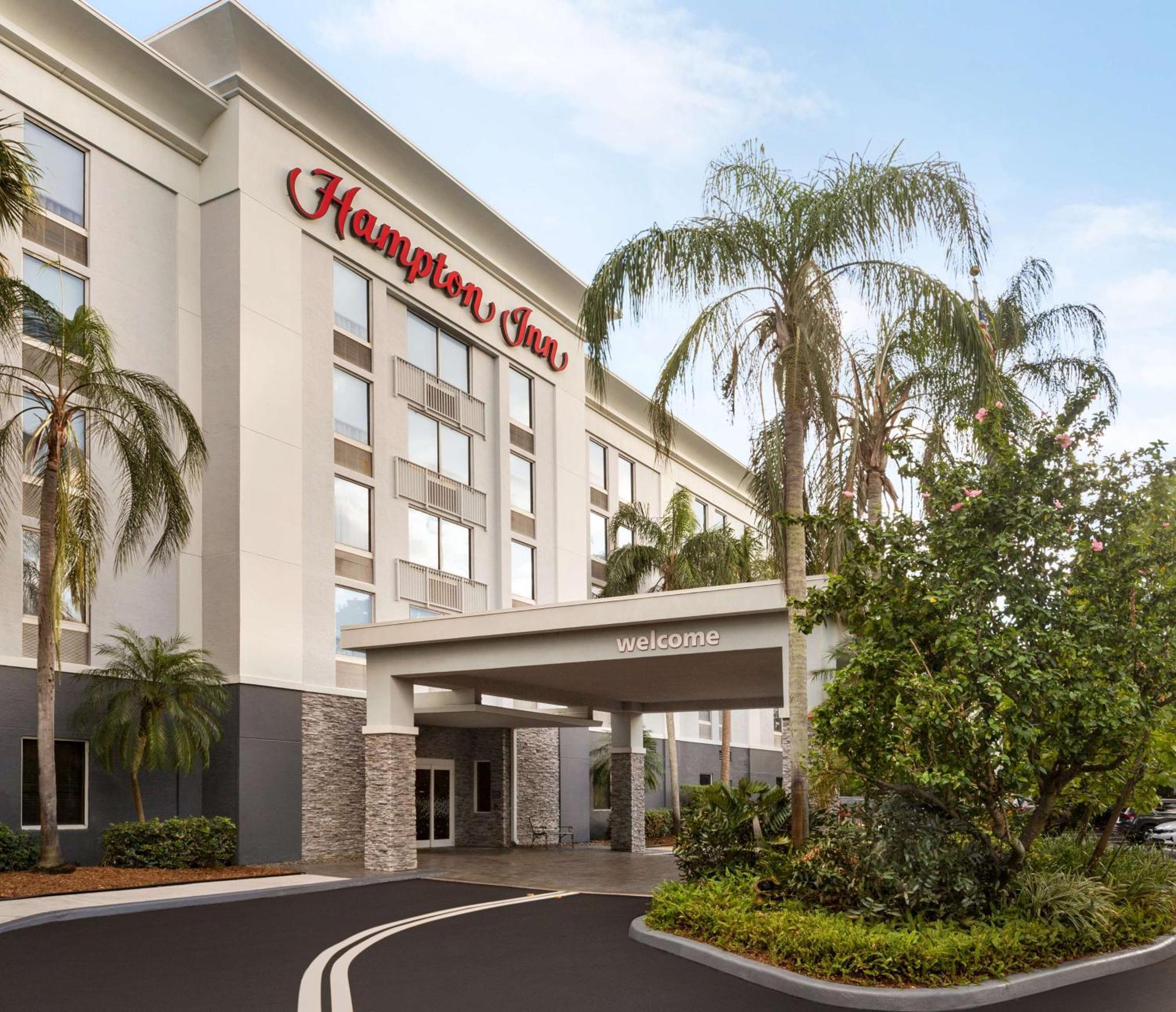 Hampton Inn פמברוק פיינס מראה חיצוני תמונה